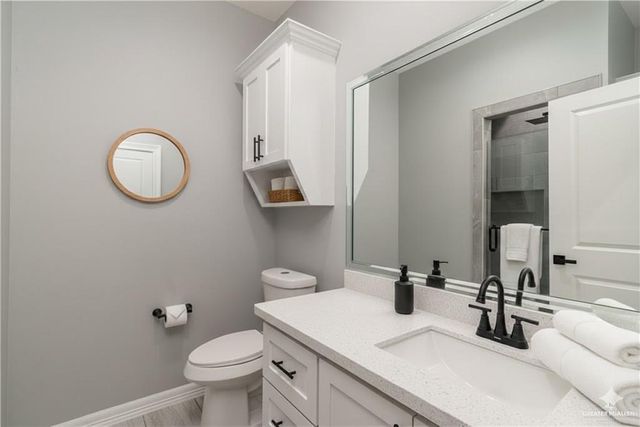 611 Tower Oak Drive, Alamo, TX 78516