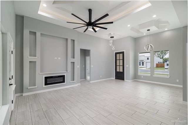 611 Tower Oak Drive, Alamo, TX 78516