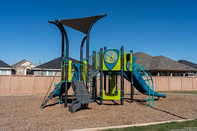 807 Bull Boat Lane, San Antonio, TX 78221