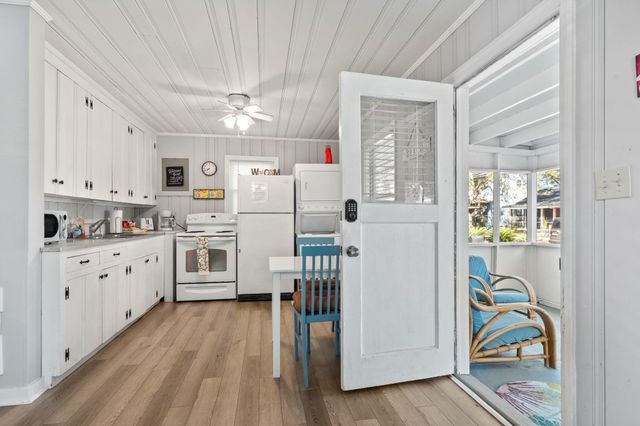 403 38th Ave. S, North Myrtle Beach, SC 29582