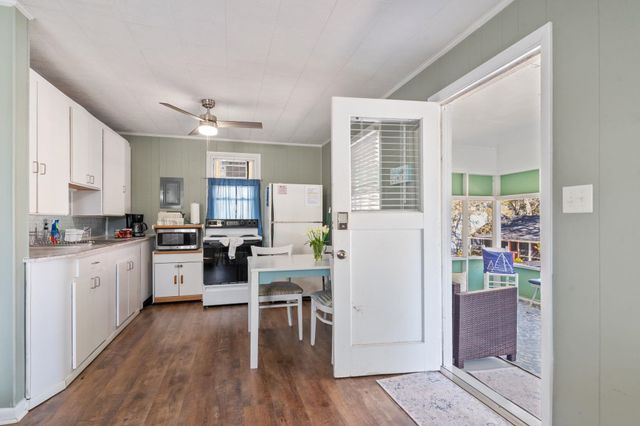 403 38th Ave. S, North Myrtle Beach, SC 29582