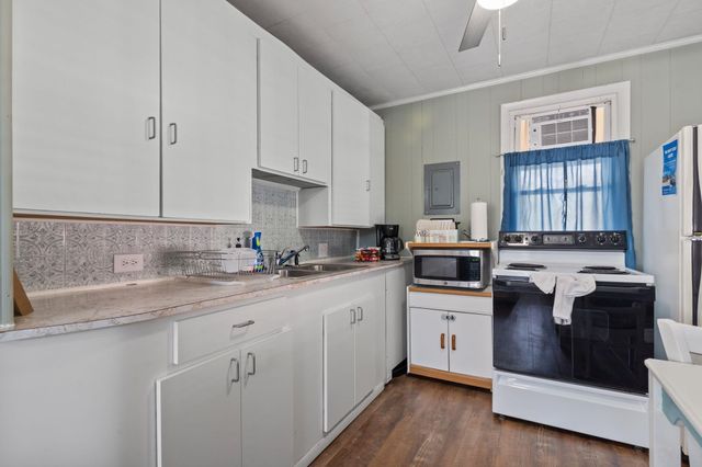 403 38th Ave. S, North Myrtle Beach, SC 29582