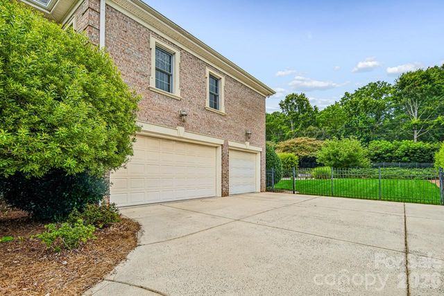 4305 Mourning Dove Drive, Matthews, NC 28104