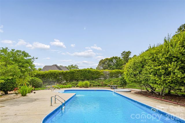 4305 Mourning Dove Drive, Matthews, NC 28104