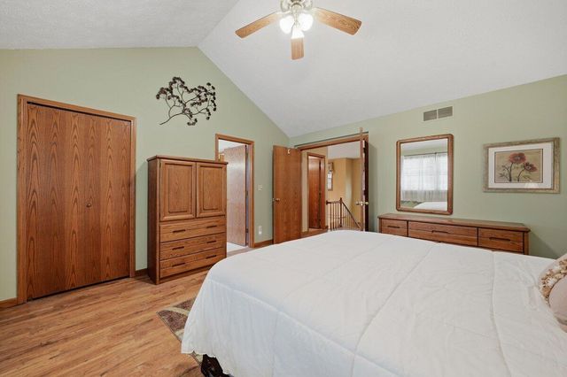 105 Andover Drive, Valparaiso, IN 46383