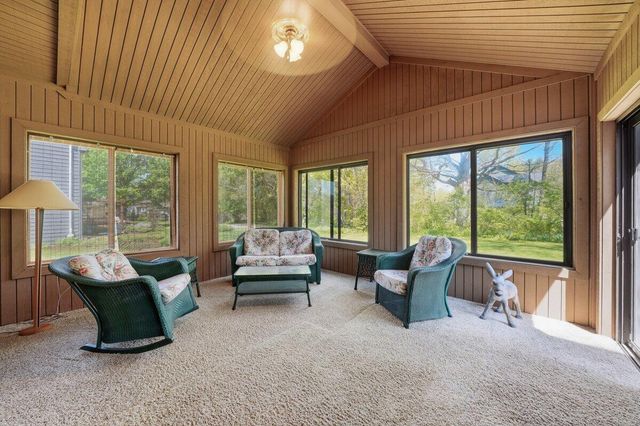 105 Andover Drive, Valparaiso, IN 46383