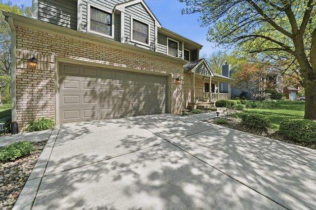 105 Andover Drive, Valparaiso, IN 46383
