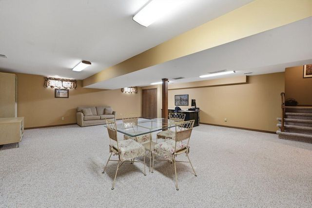 105 Andover Drive, Valparaiso, IN 46383