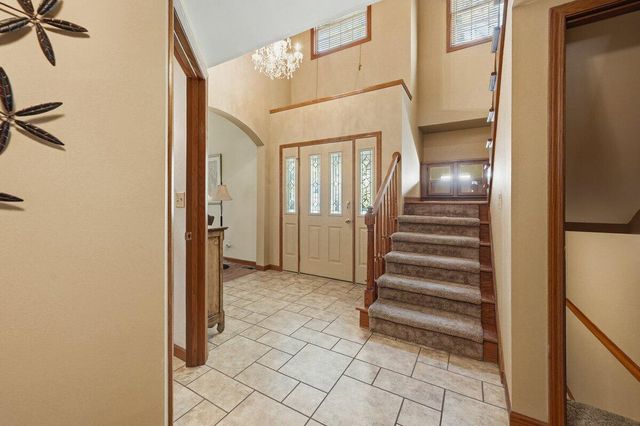 105 Andover Drive, Valparaiso, IN 46383