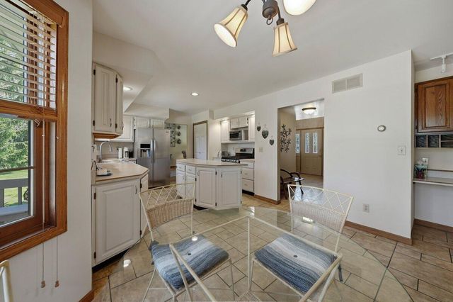 105 Andover Drive, Valparaiso, IN 46383