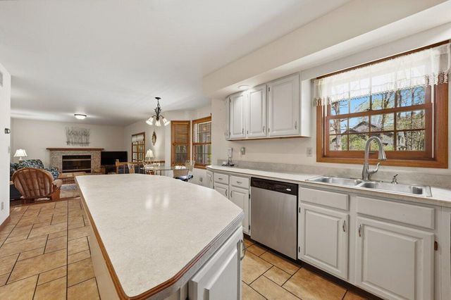 105 Andover Drive, Valparaiso, IN 46383