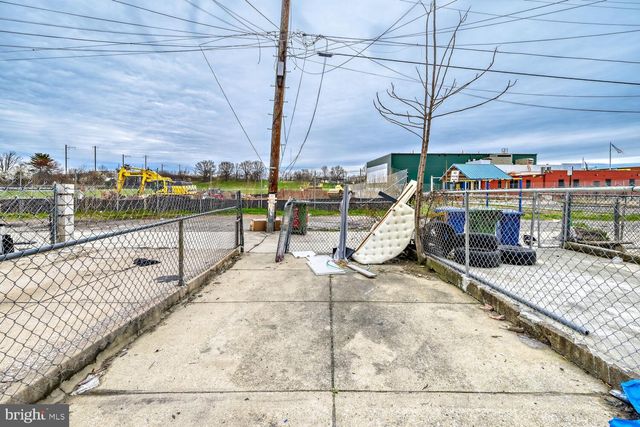 817 N CURLEY ST, Baltimore, MD 21205