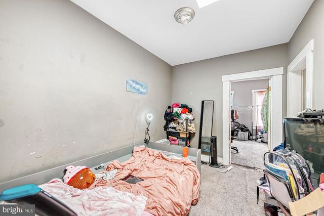 817 N CURLEY ST, Baltimore, MD 21205