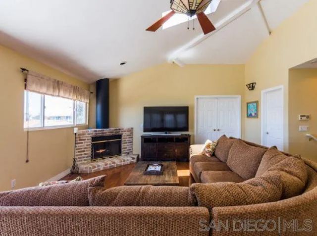 1566 Santa Barbara, San Diego, CA 92107