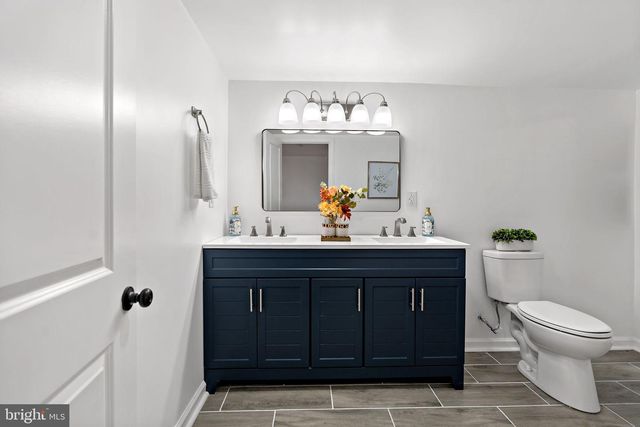 1025 S LOUDOUN ST, Winchester, VA 22601