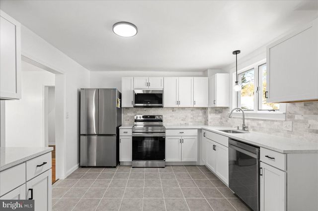 1025 S LOUDOUN ST, Winchester, VA 22601