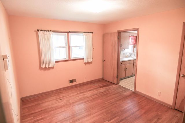 2313 55th Avenue N, Brooklyn Center, MN 55430