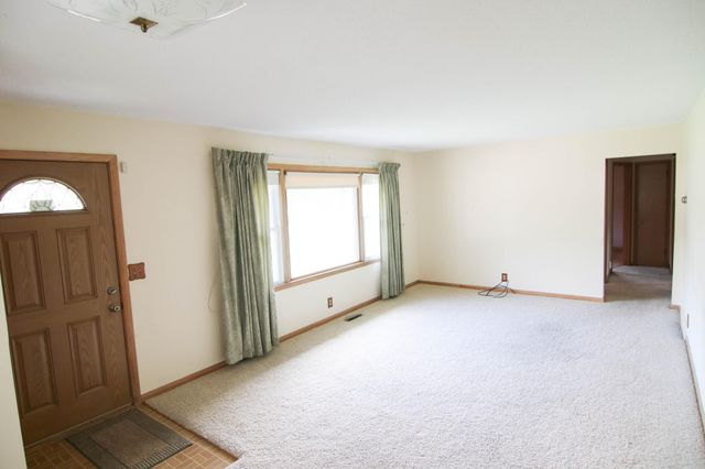 2313 55th Avenue N, Brooklyn Center, MN 55430