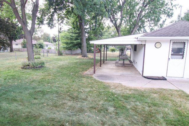 2313 55th Avenue N, Brooklyn Center, MN 55430
