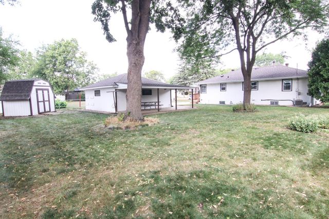 2313 55th Avenue N, Brooklyn Center, MN 55430