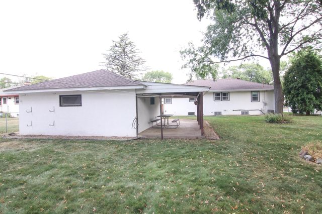 2313 55th Avenue N, Brooklyn Center, MN 55430