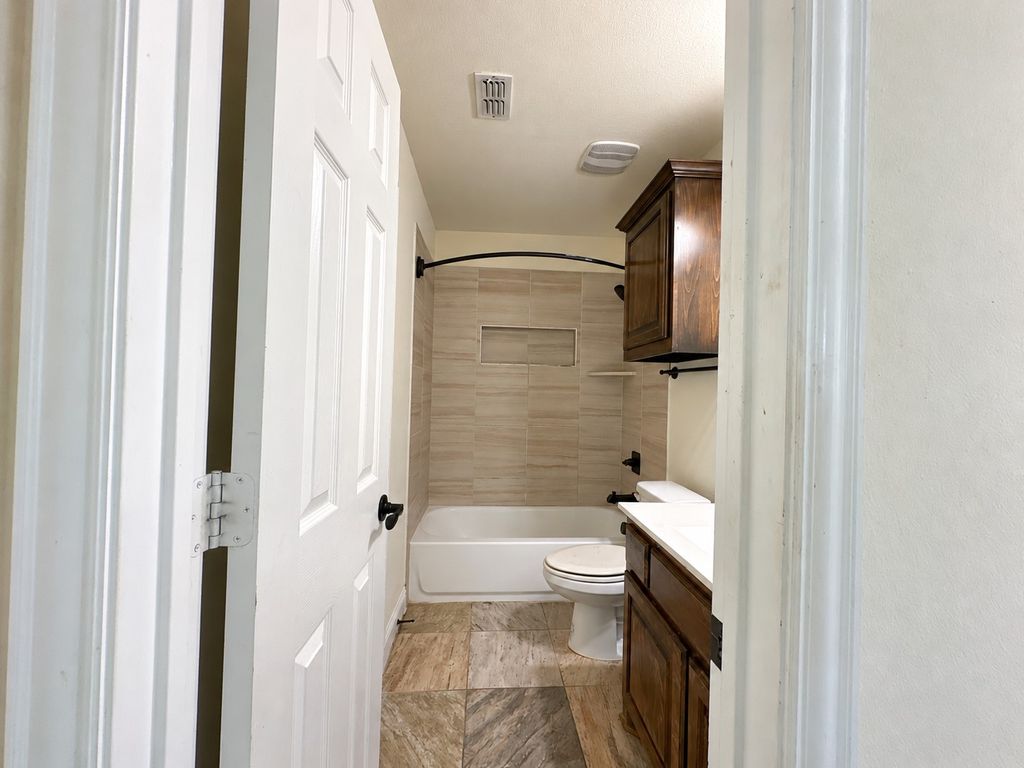 7139 Playa Norte Drive, Grand Prairie, TX 75054 — photo 2