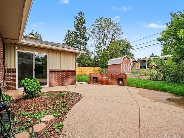 930 Hemlock Way, Broomfield, CO 80020