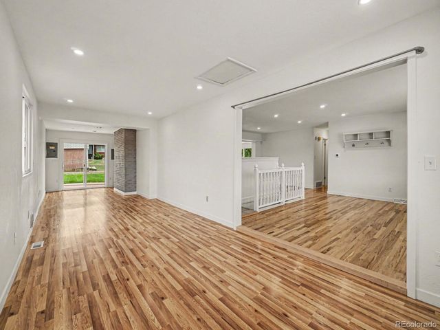 930 Hemlock Way, Broomfield, CO 80020