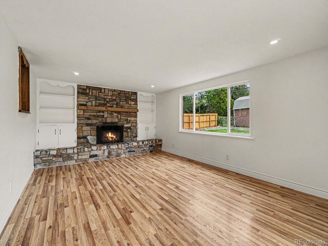 930 Hemlock Way, Broomfield, CO 80020