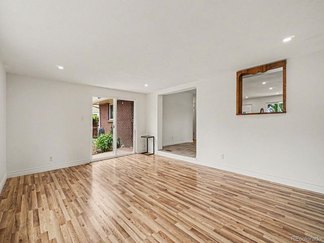 930 Hemlock Way, Broomfield, CO 80020