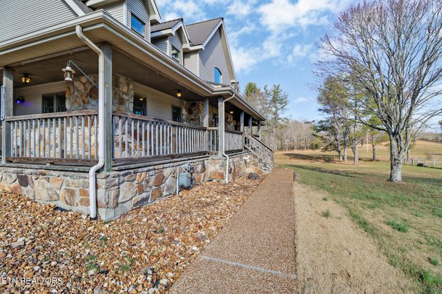 815 York Rd, Crossville, TN 38555