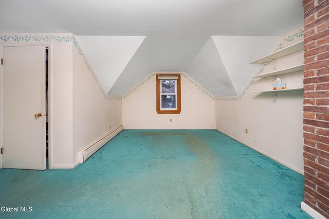 8 Providence Street, Guilderland, NY 12203