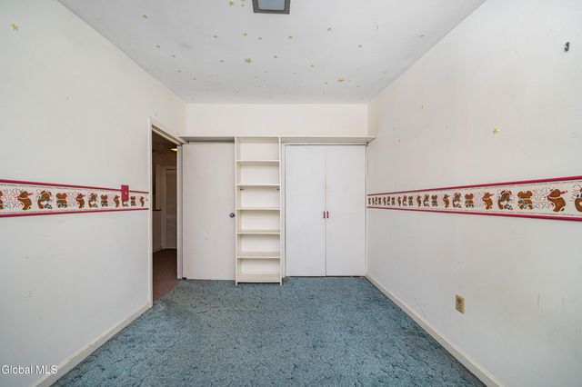 8 Providence Street, Guilderland, NY 12203