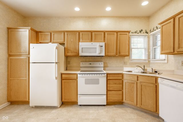 995 Kirkpatrick Place H, Greenfield, IN 46140