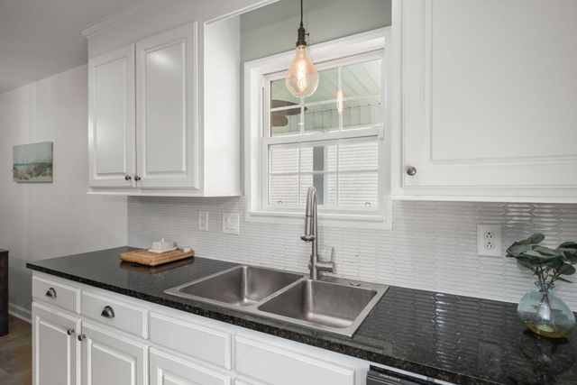 6692 Bent Creek, North Charleston, SC 29420