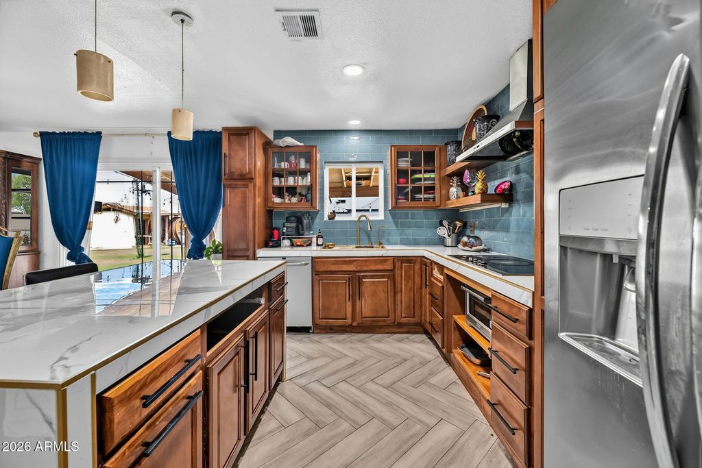 3010 W VILLA RITA Drive, Phoenix, AZ 85053 — photo 5