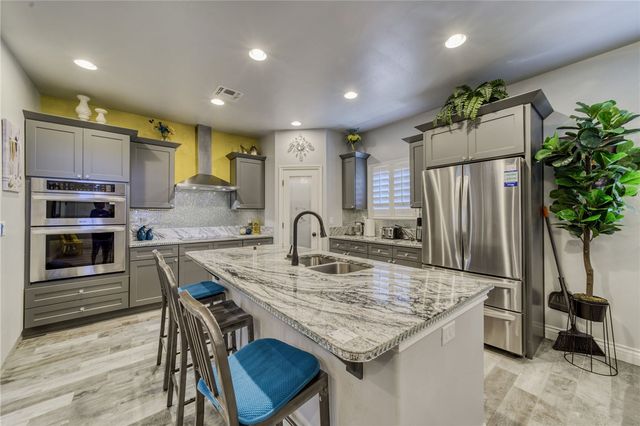 2115 John Wayne Drive, Kingman, AZ 86409