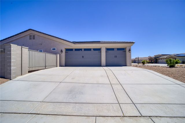 2115 John Wayne Drive, Kingman, AZ 86409