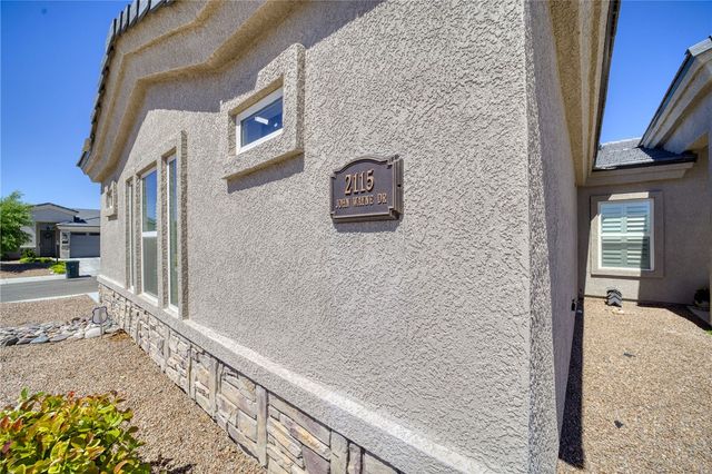 2115 John Wayne Drive, Kingman, AZ 86409