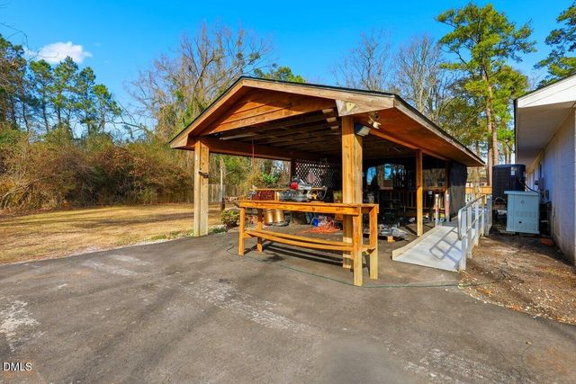 810 Williams Road, New Bern, NC 28562