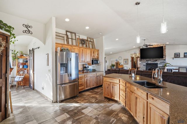 13846 TRIPLE T TR, Vale, SD 57788