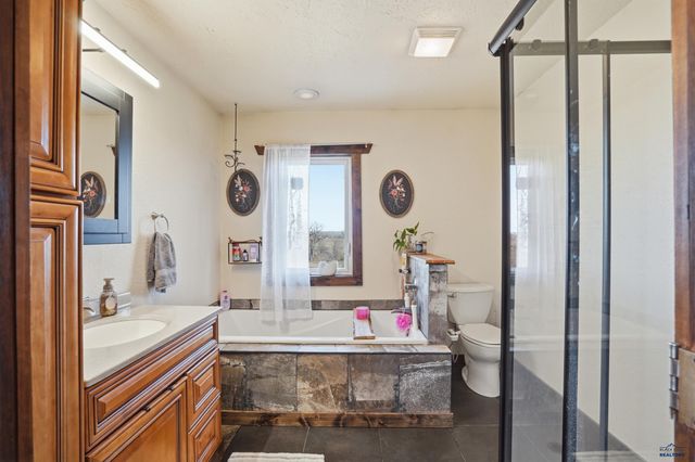 13846 TRIPLE T TR, Vale, SD 57788