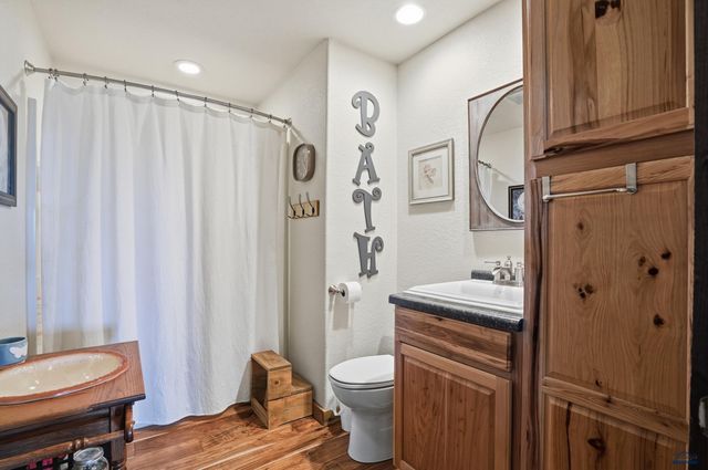 13846 TRIPLE T TR, Vale, SD 57788