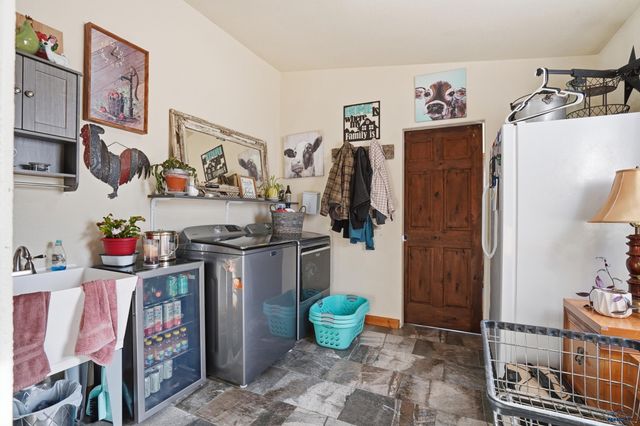 13846 TRIPLE T TR, Vale, SD 57788