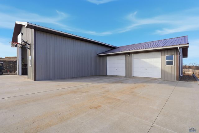 13846 TRIPLE T TR, Vale, SD 57788