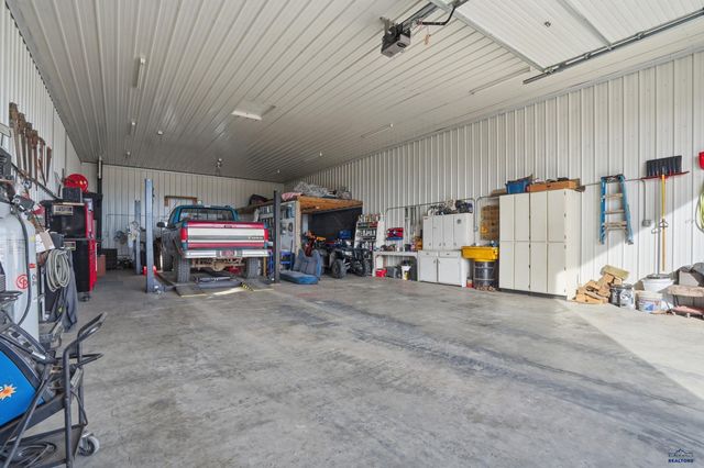 13846 TRIPLE T TR, Vale, SD 57788