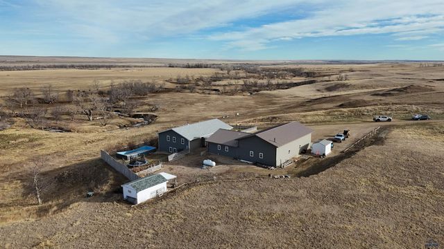 13846 TRIPLE T TR, Vale, SD 57788