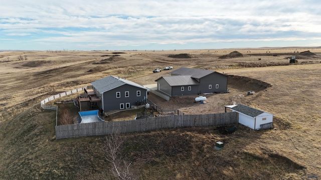 13846 TRIPLE T TR, Vale, SD 57788