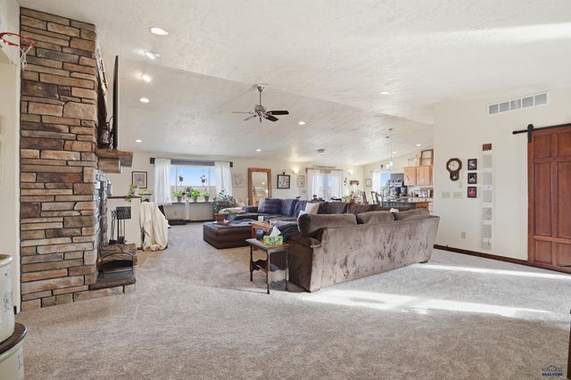 13846 TRIPLE T TR, Vale, SD 57788