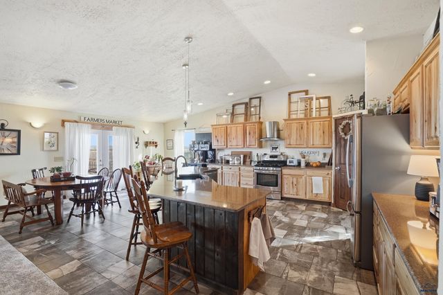 13846 TRIPLE T TR, Vale, SD 57788